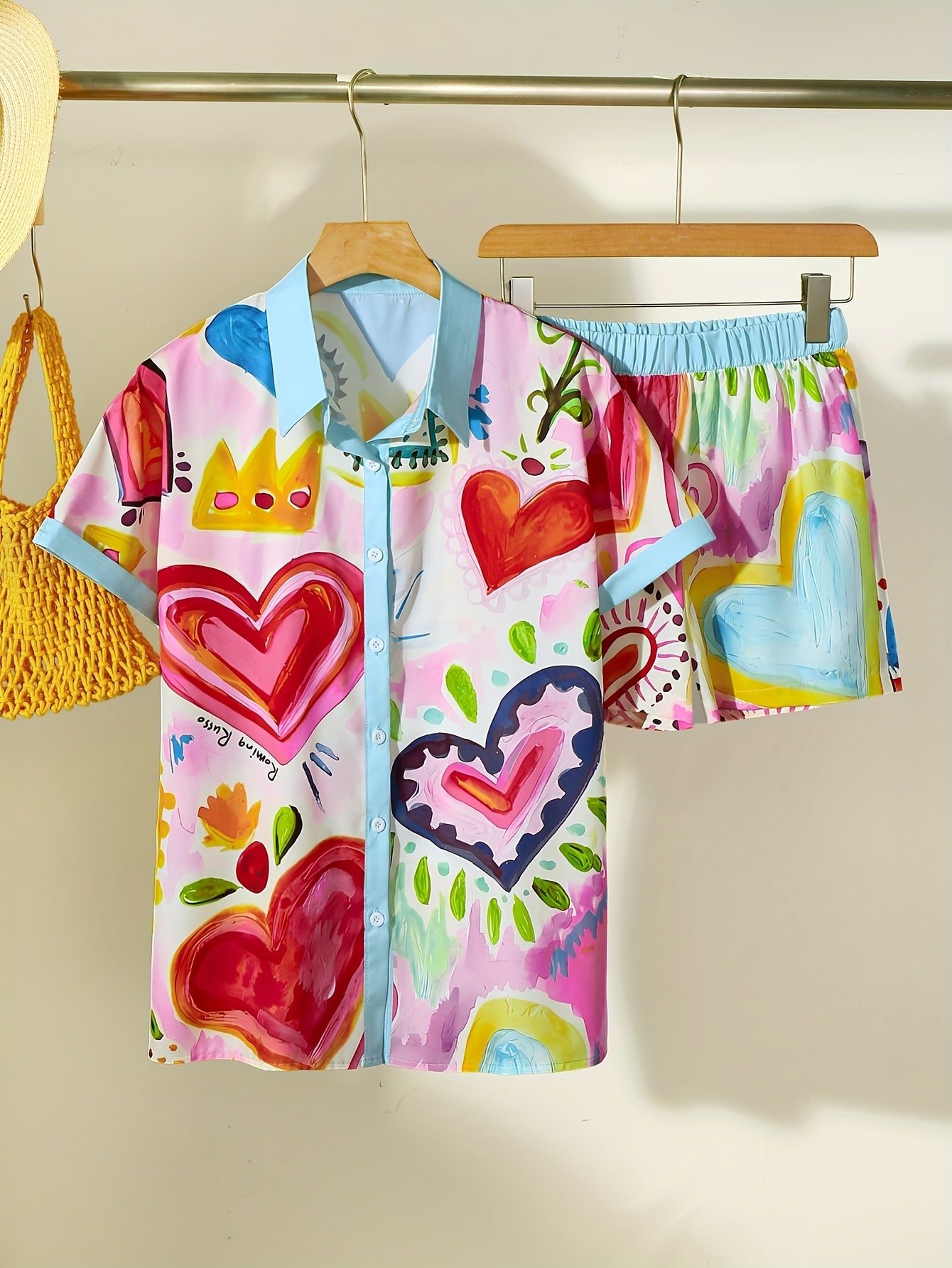 Spring/Summer Women's Beach Vacation Style Love Color Block Print Top + Shorts Set